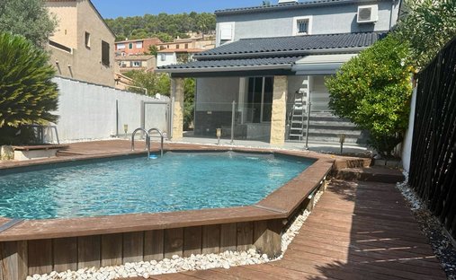 Haus in Carnoux-en-Provence, Provence-Alpes-Côte d'Azur, Frankreich 1