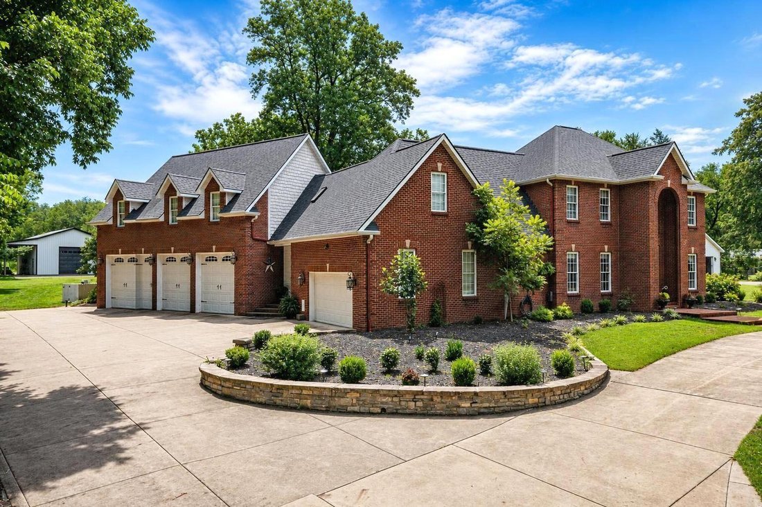 House in Paris, Kentucky, United States 2 - 18676281