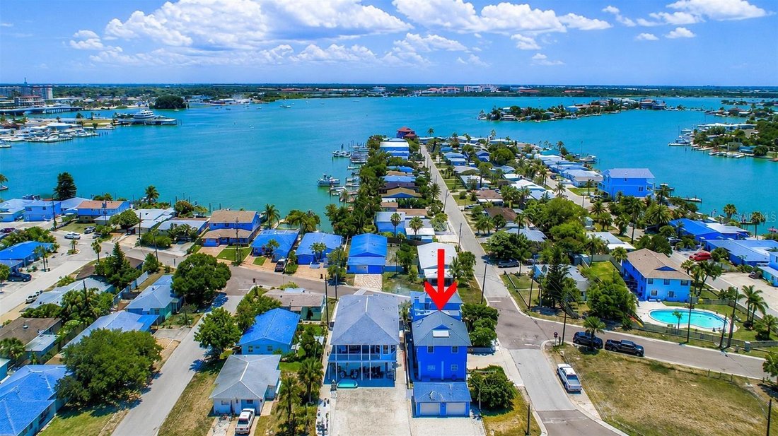 Casa en Madeira Beach, Florida, Estados Unidos 1 - 18675916