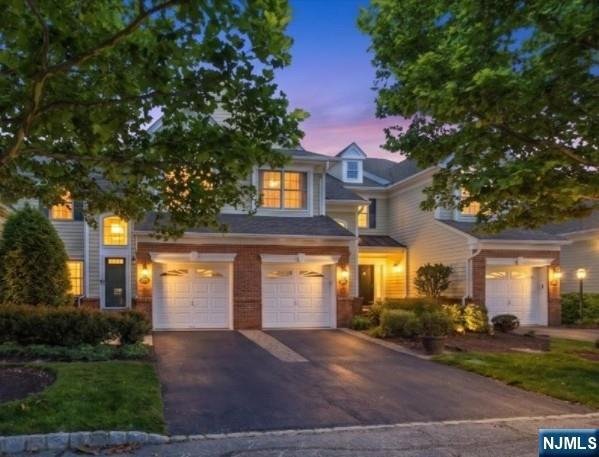 Townhouse in Cedar Grove, New Jersey, United States 1 - 18676036