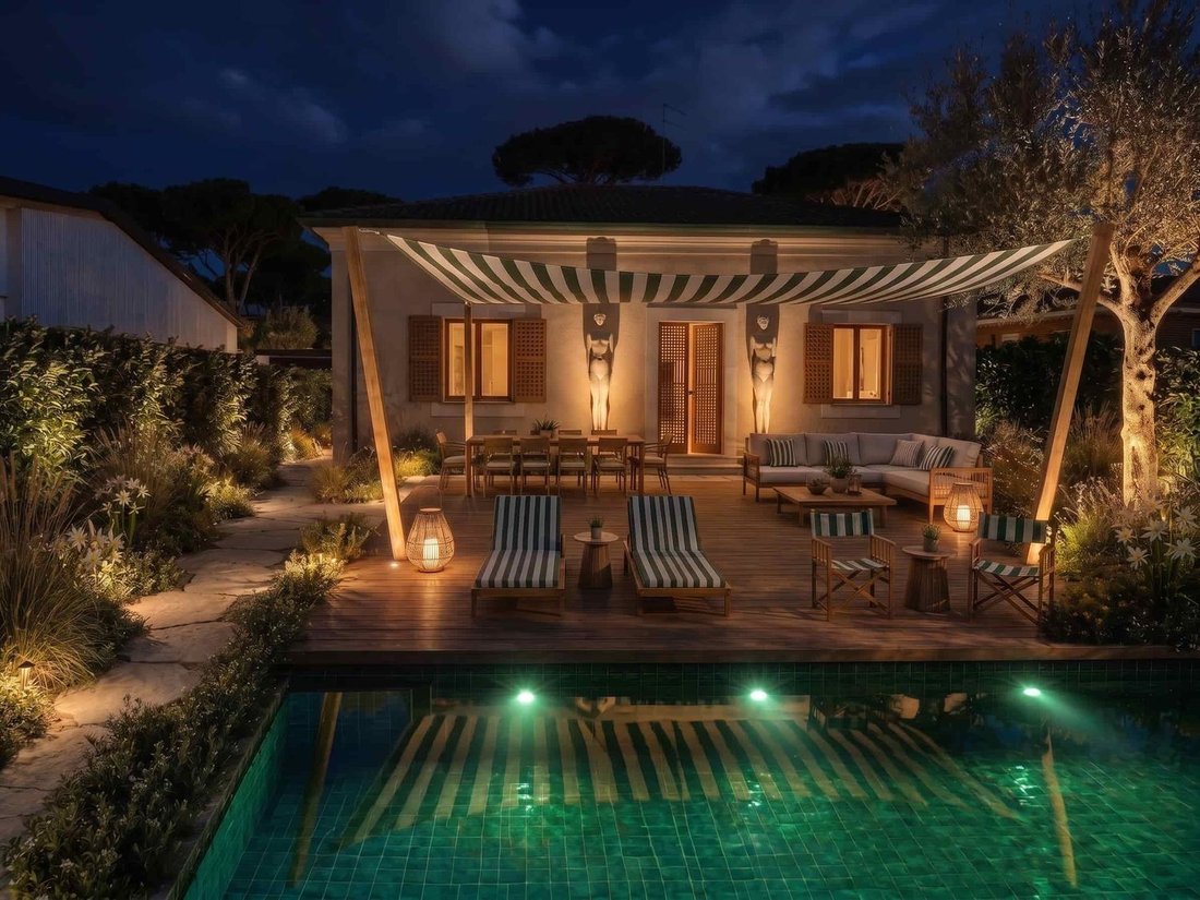 House in Vittoria Apuana, Forte dei Marmi, Tuscany 2 - 18677810