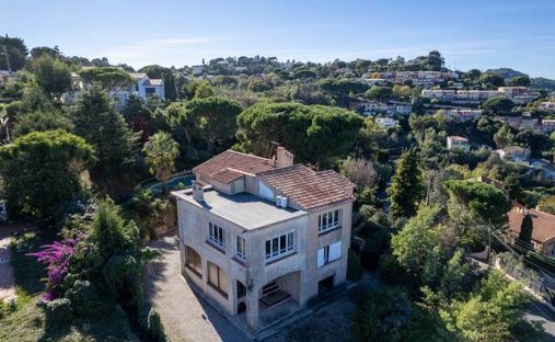 Apartment in Brusquet-Retenaou-Devens, Vallauris, France 1