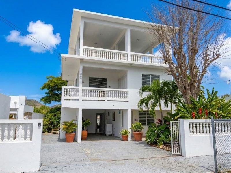 House in Esperanza, Vieques, Puerto Rico 2 - 18676031