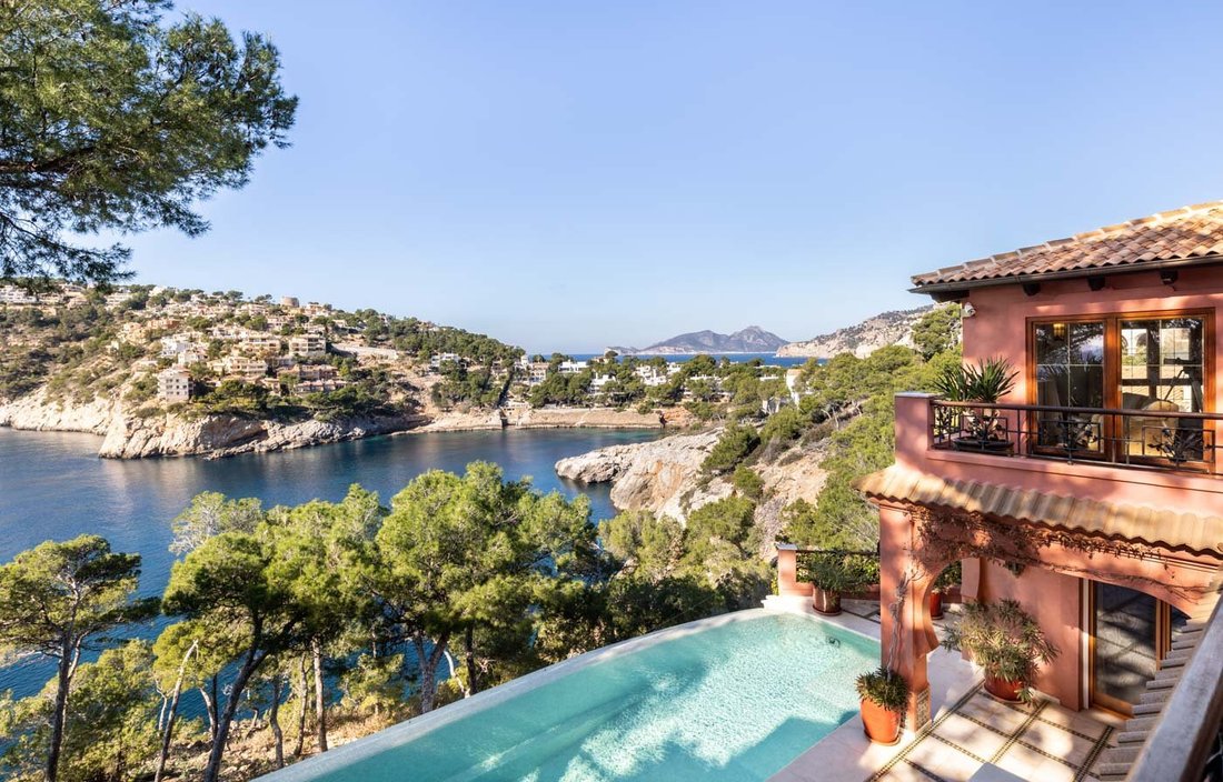 Villa in Port d'Andratx, Andratx, Balearic Islands 1 - 18676240