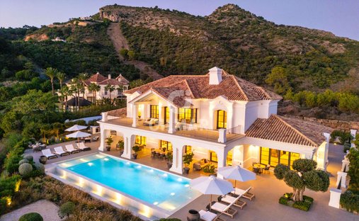 Villa in Estepona, Andalusien, Spanien 1