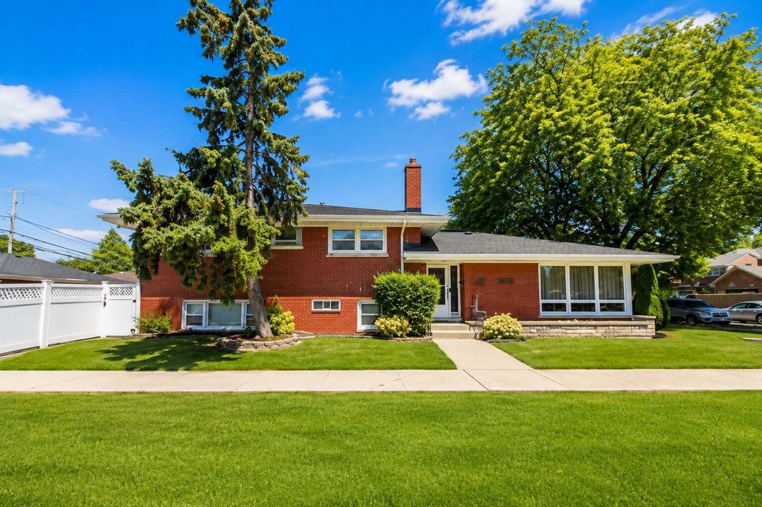 House in Chicago, Illinois, United States 3 - 18676371