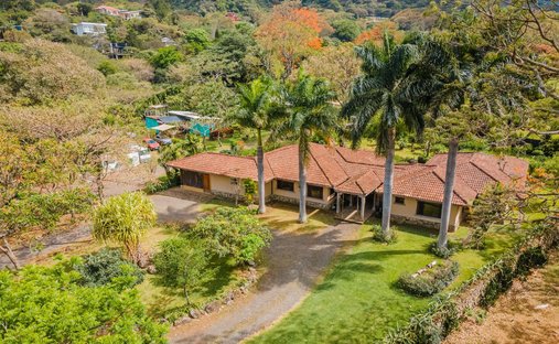House in Santa Ana, San José Province, Costa Rica 1