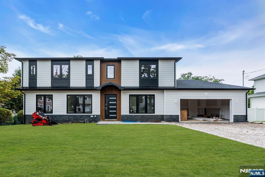 House in Paramus, New Jersey, United States 2 - 18676044