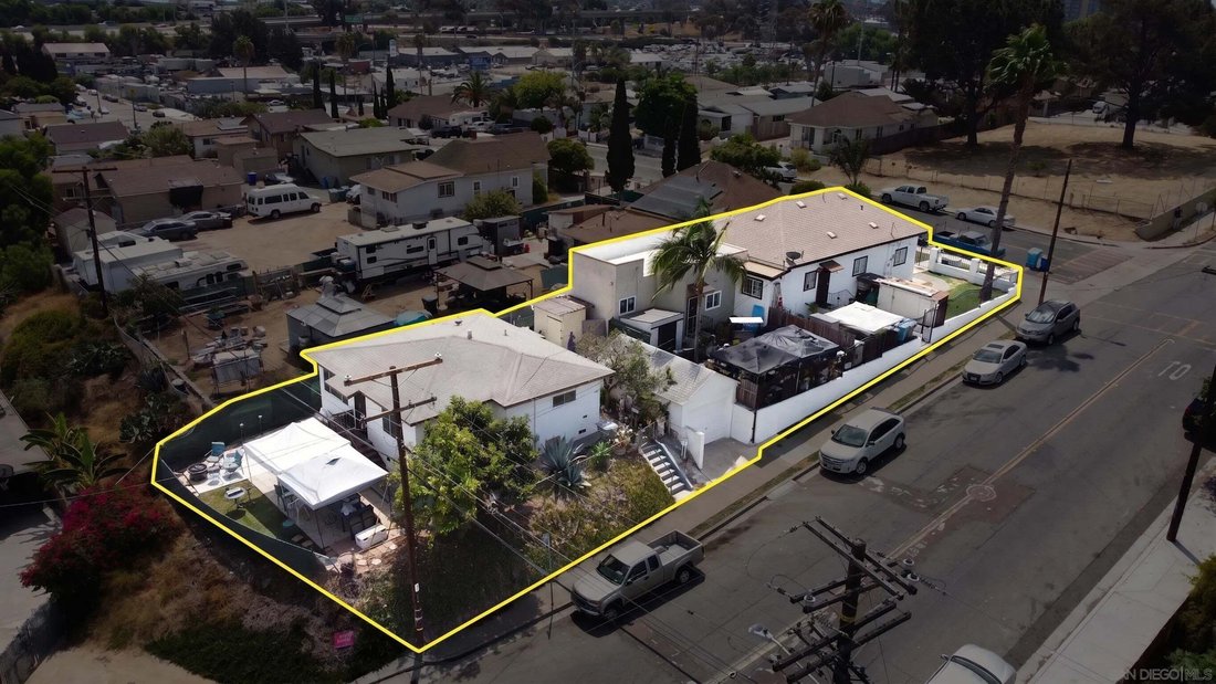San Diego, California, United States 1 - 18676993