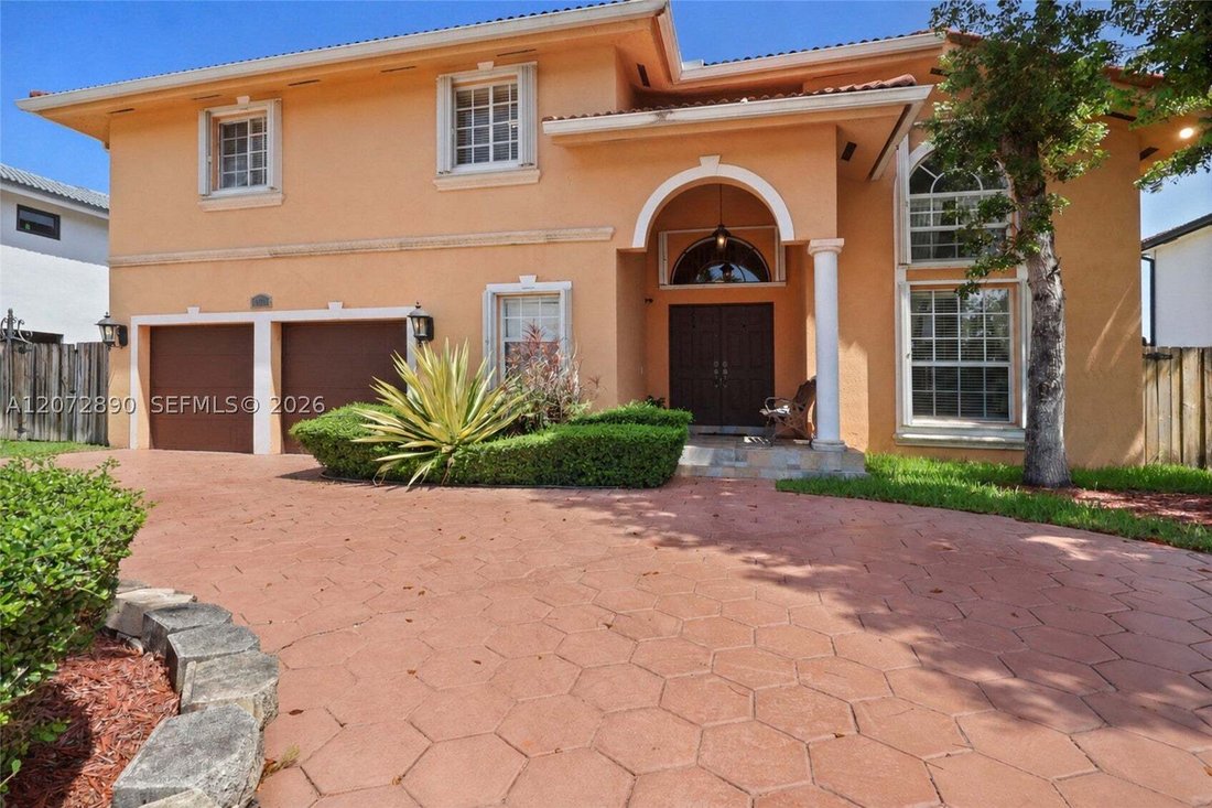 House in West Miami, Florida, United States 2 - 18676797