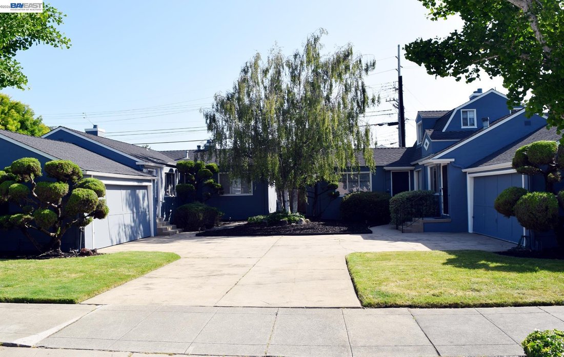 Alameda, California, United States 1 - 18676870