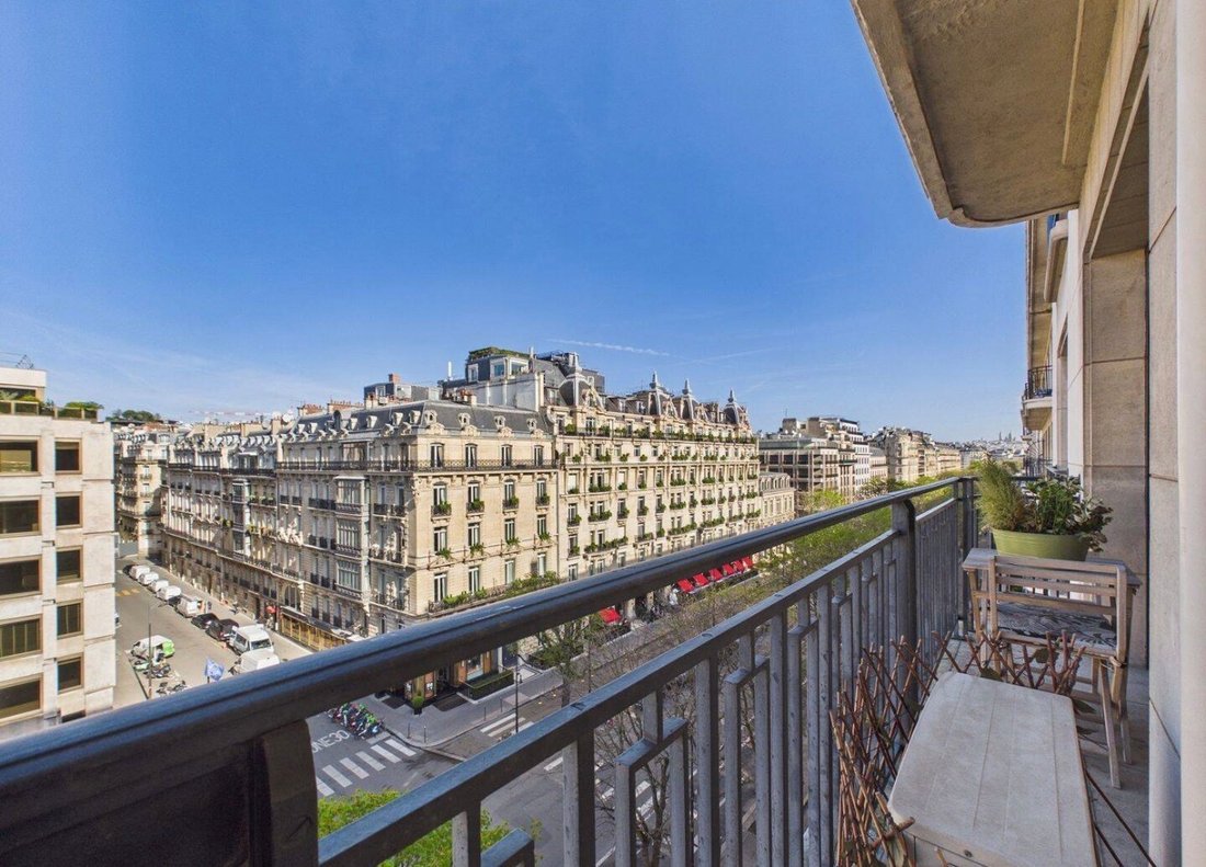 Apartment in Saint Philippe du Roule, Paris 8e Arrondissement, Paris 4 - 18674821