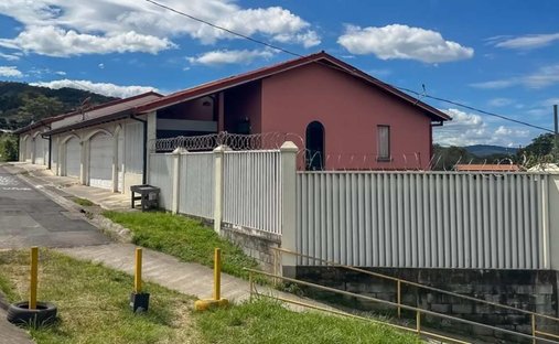 House in Cinco Esquinas, San José Province, Costa Rica 1