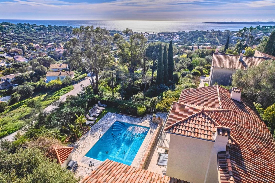 Villa in Les Issambres, Roquebrune-sur-Argens, France 2 - 18674950