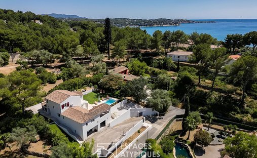 Villa in Nord, Sanary-sur-Mer, France 1