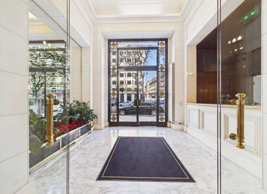 Apartment in Saint Philippe du Roule, Paris 8e Arrondissement, Paris 1 - 18674821