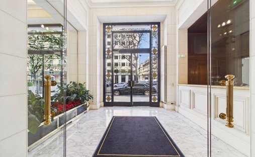 Apartment in Triangle d'Or, Paris 8e Arrondissement, Paris 1