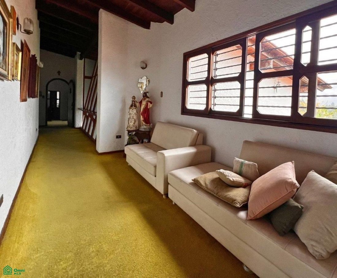 House in Caracas, Miranda, Venezuela 1 - 17730866