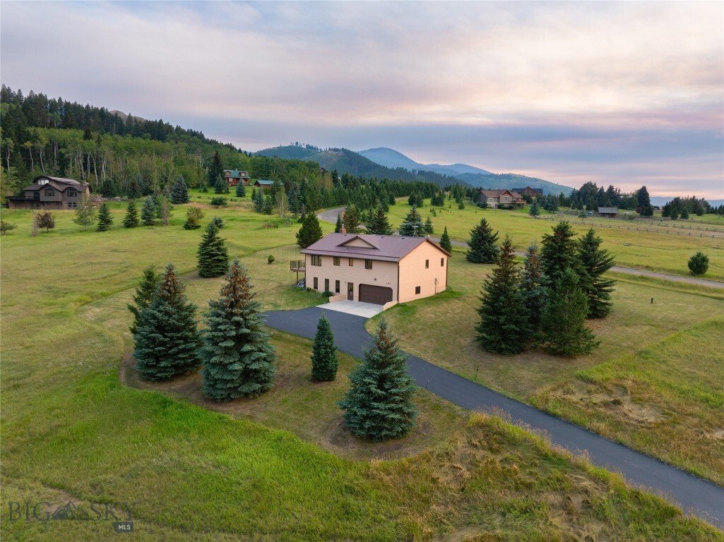 House in Gallatin Gateway, Montana, United States 1 - 18674405