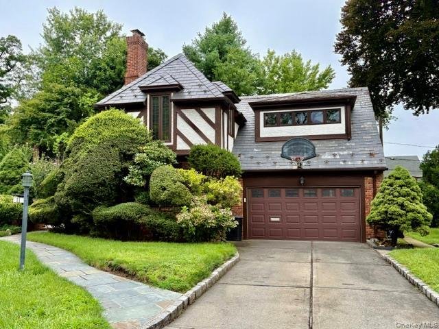 House in Manhasset, New York, United States 2 - 18677835