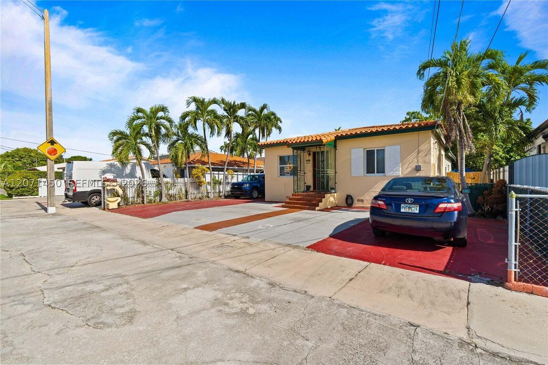 House in Miami, Florida, United States 2 - 18676810
