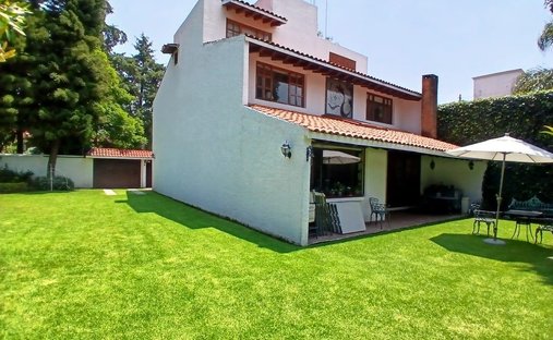 House in Naucalpan de Juárez, State of Mexico, Mexico 1