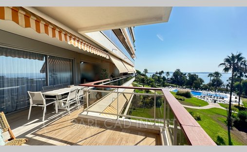 Apartment in Centre, Vallauris, France 1