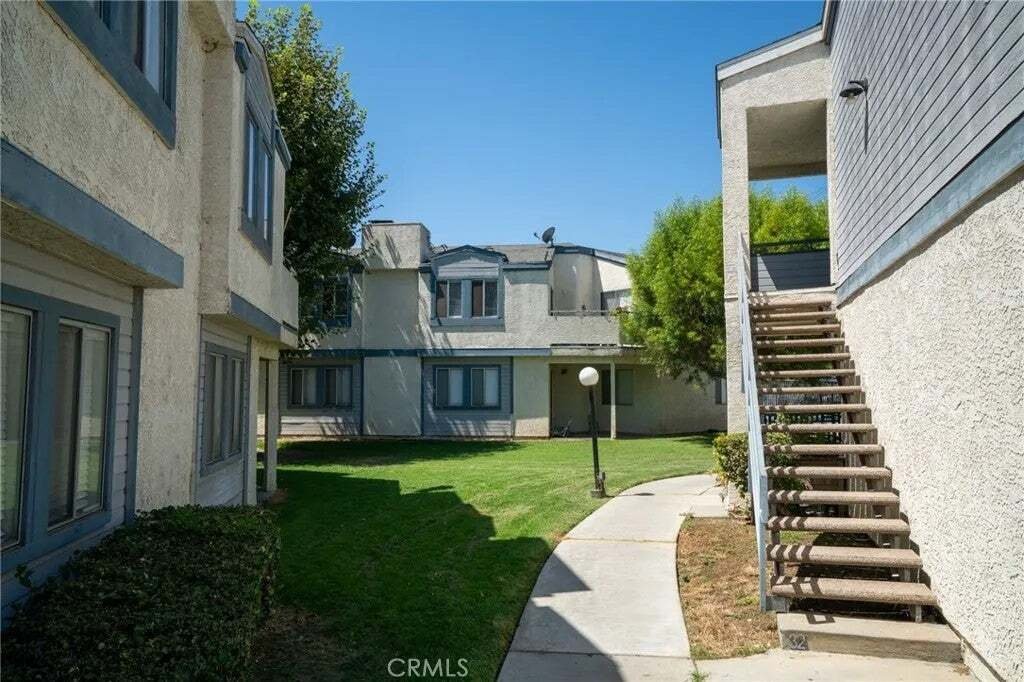 Whittier, California, United States 4 - 18676992