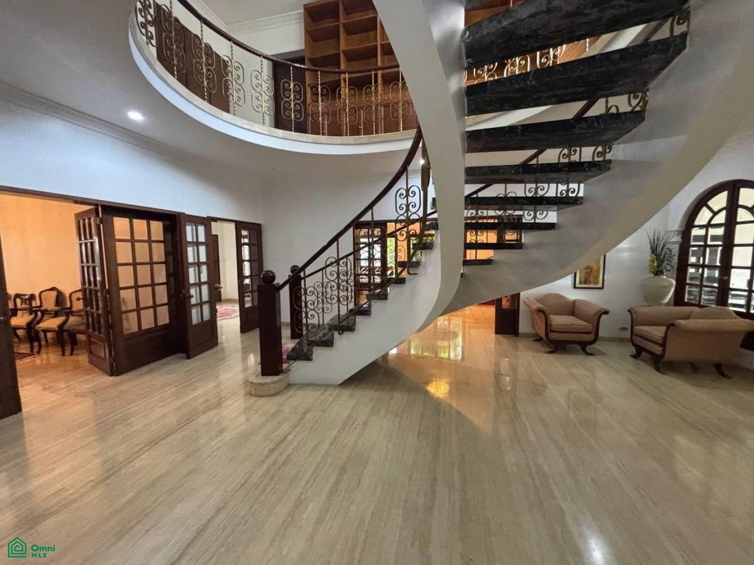 Casa in Caracas, Distretto Capitale, Venezuela 3 - 18633942