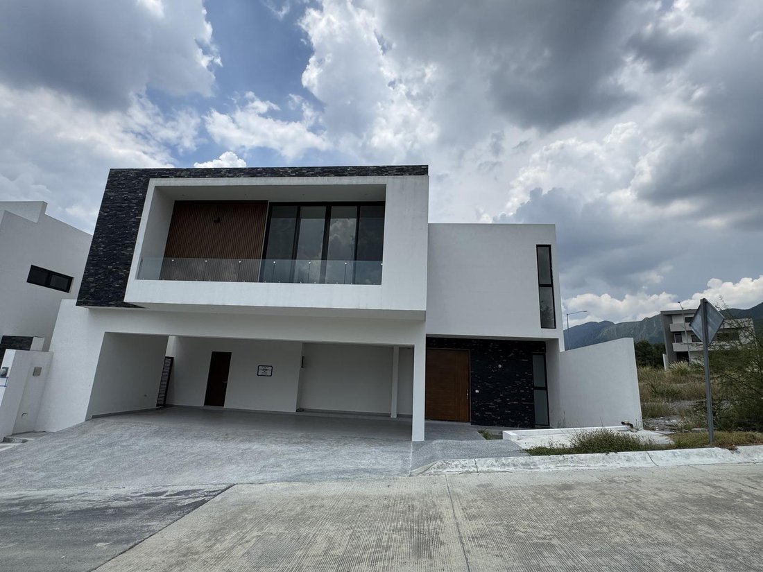 House in Monterrey, Nuevo Leon, Mexico 1 - 18675463