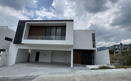 House in Monterrey, Nuevo Leon, Mexico 1