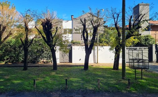 Haus in Manuel B. Gonnet, Provinz Buenos Aires, Argentinien 1