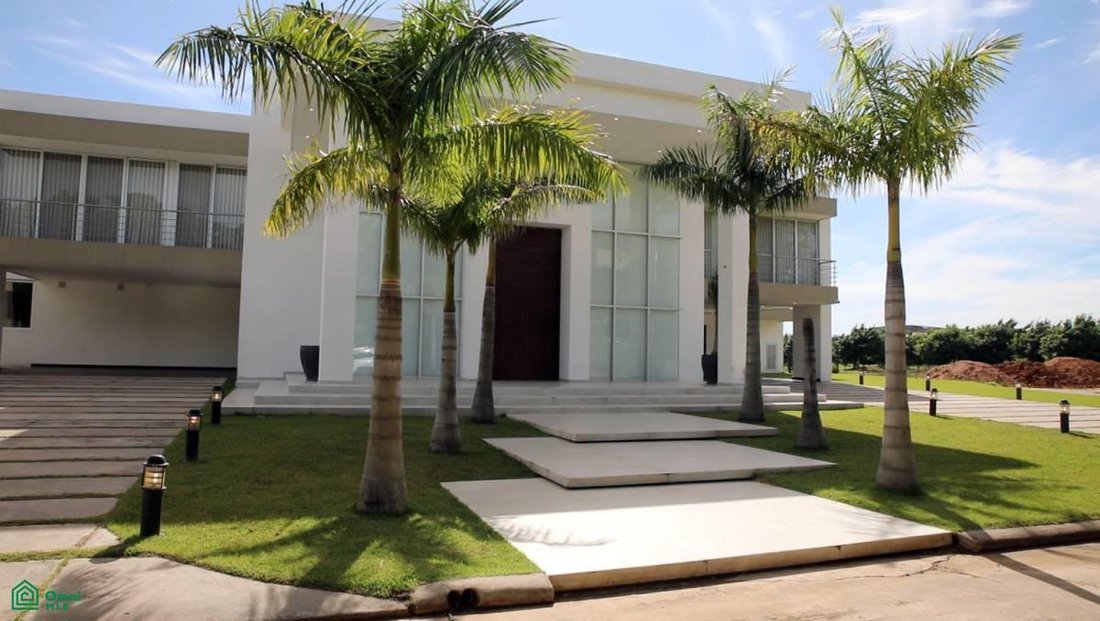 Residenza in Colinas del Urubó, Dipartimento di Santa Cruz, Bolivia 1 - 18001671