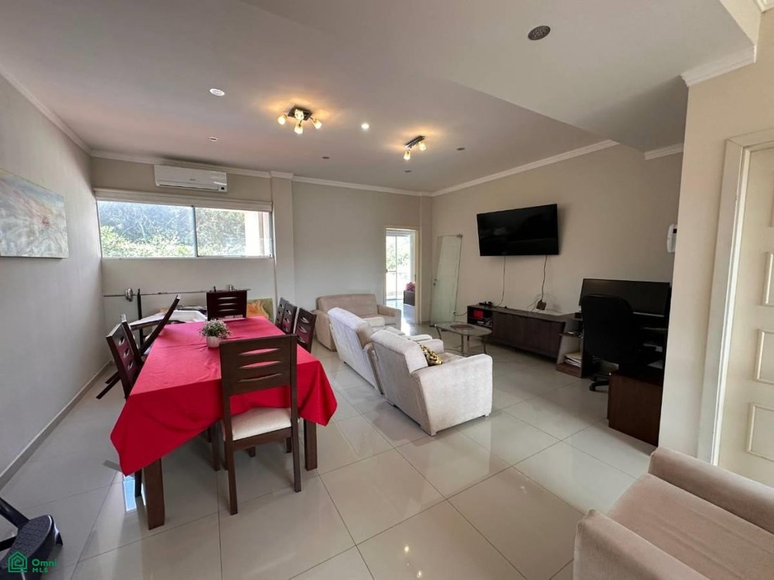 Townhouse en Colinas del Urubó, Departamento de Santa Cruz, Bolivia 3 - 18081681