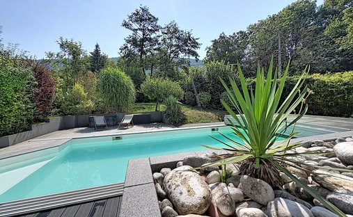House in Beaumont, Auvergne-Rhône-Alpes, France 1
