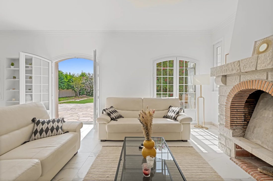 Villa in Mougins, Provence-Alpes-Côte d'Azur, France 3 - 18674766