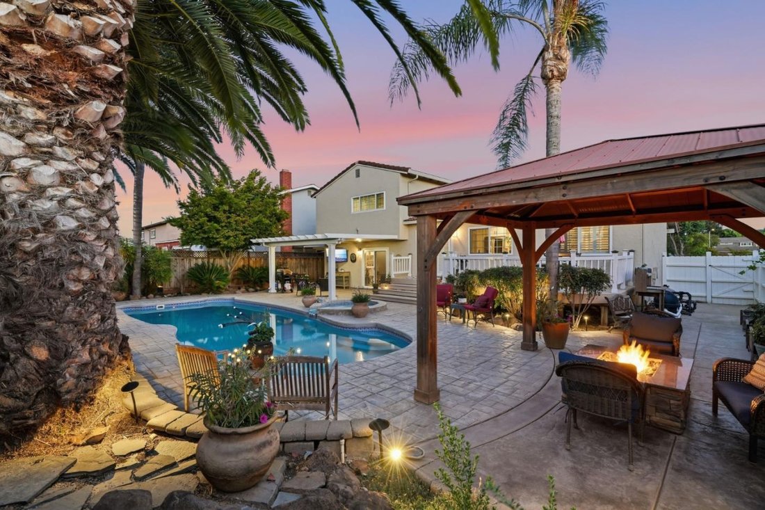 House in Gilroy, California, United States 3 - 18676853