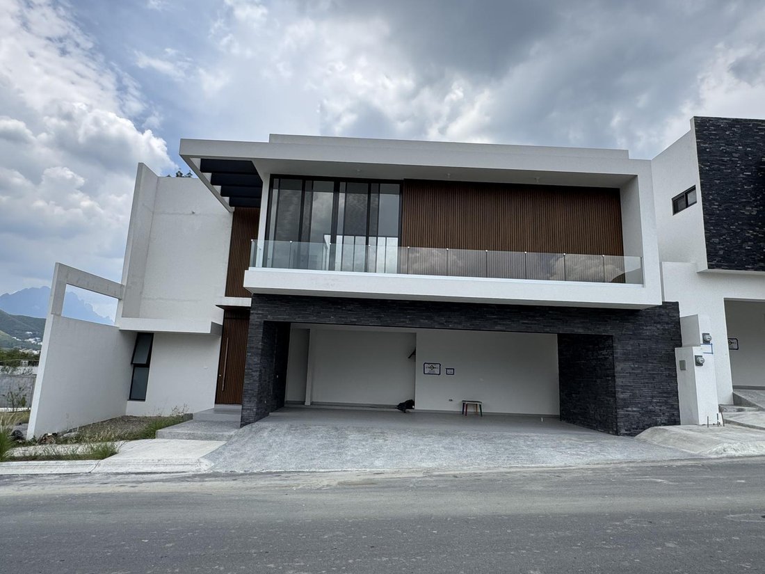 House in Monterrey, Nuevo Leon, Mexico 1 - 18675459