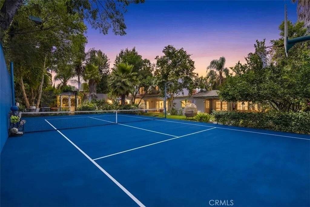 House in Los Angeles, California, United States 1 - 18677010