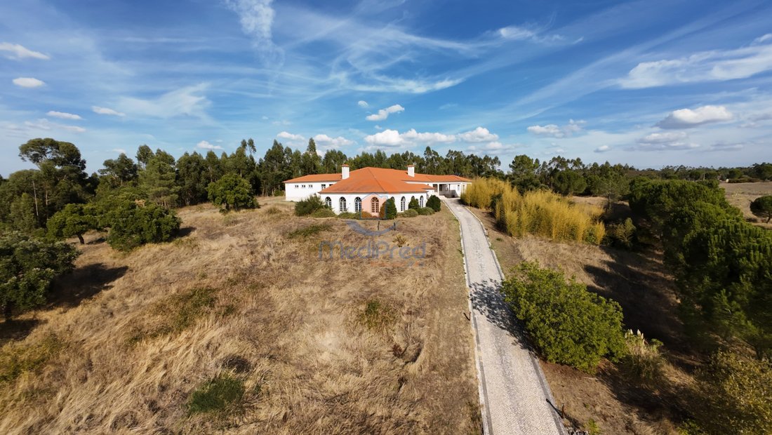 Estate in Sao Pedro de Tomar, Santarem District, Portugal 1 - 18677922