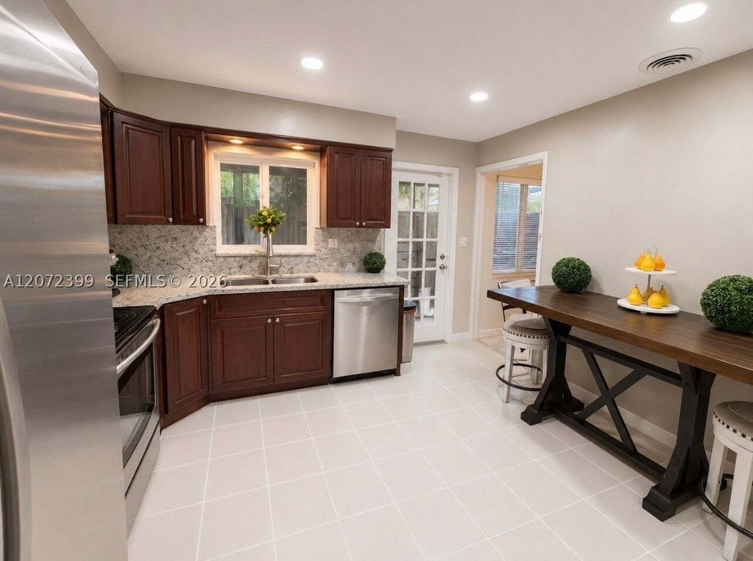 House in Hollywood, Florida, United States 5 - 18676883