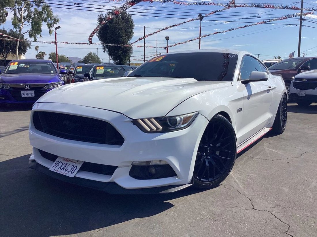 Coupe in Fontana, CA, United States 1 - 18678164