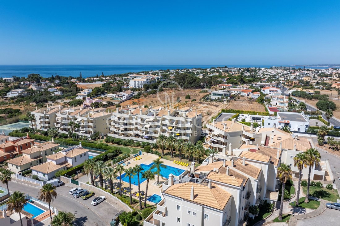 Apartment in Olhos de Agua, Algarve, Portugal 1 - 18677970