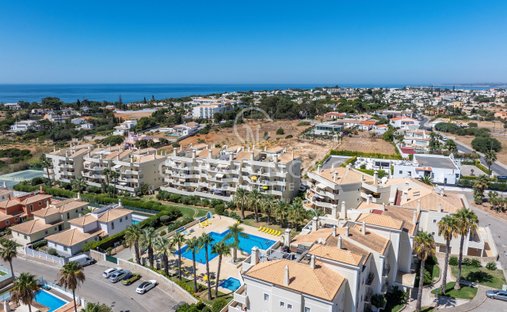 Apartamento en Olhos de Agua, Algarve, Portugal 1
