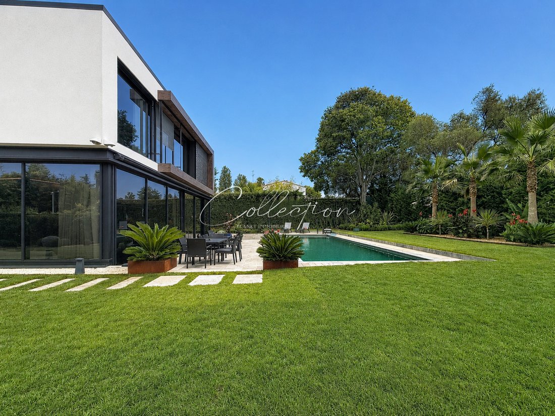 Villa in Antibes, Provence-Alpes-Côte d'Azur, France 3 - 18677373