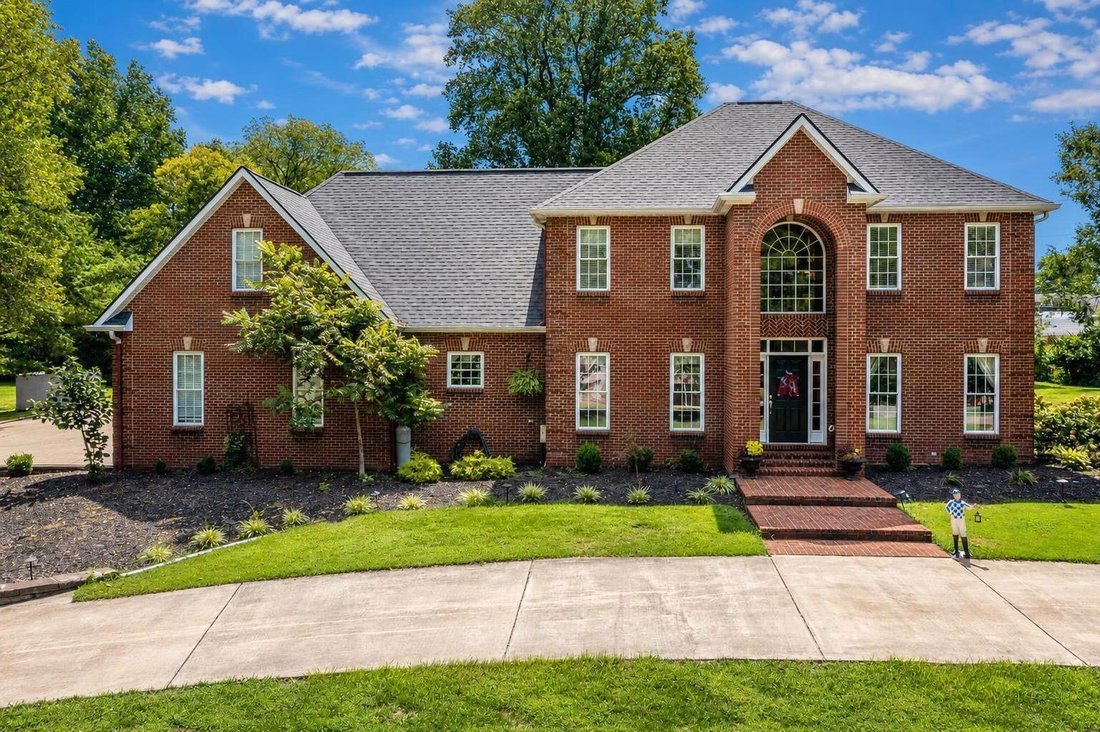 House in Paris, Kentucky, United States 4 - 18676281