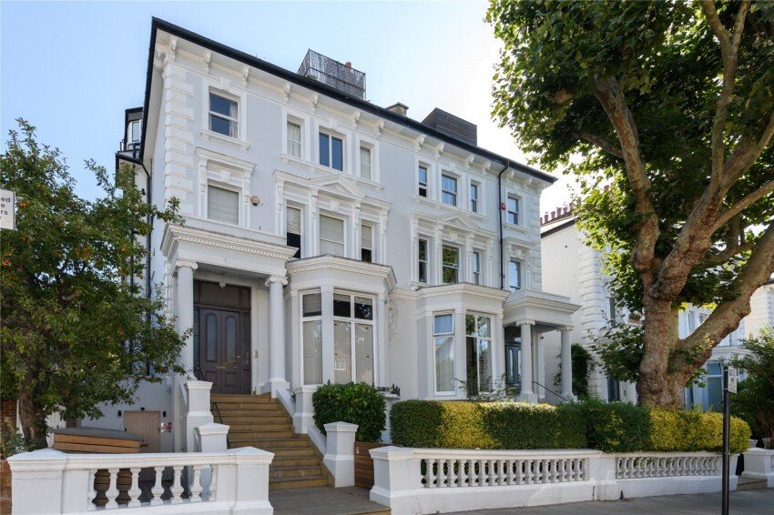 Apartment in Dagenham East, England 1 - 18675819