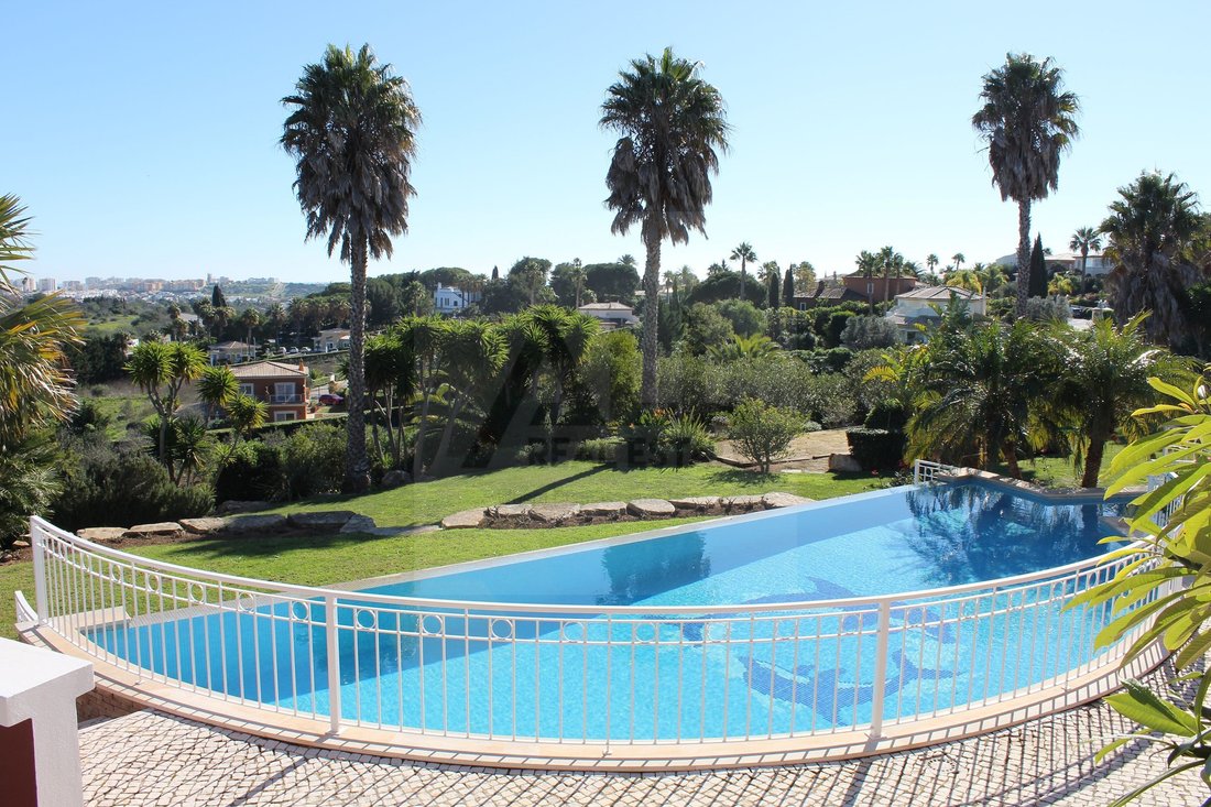 Villa en Praia da Luz, Algarve, Portugal 1 - 15113493