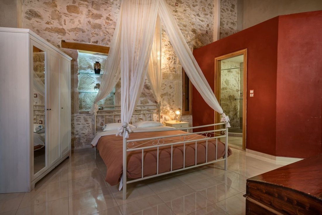 Estate in Crete, Greece 4 - 18676156