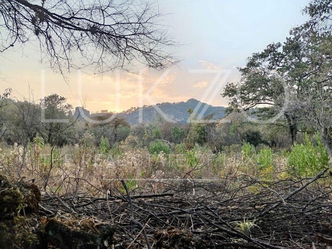 Land in Tepoztlán, Morelos, Mexico 2 - 18675185